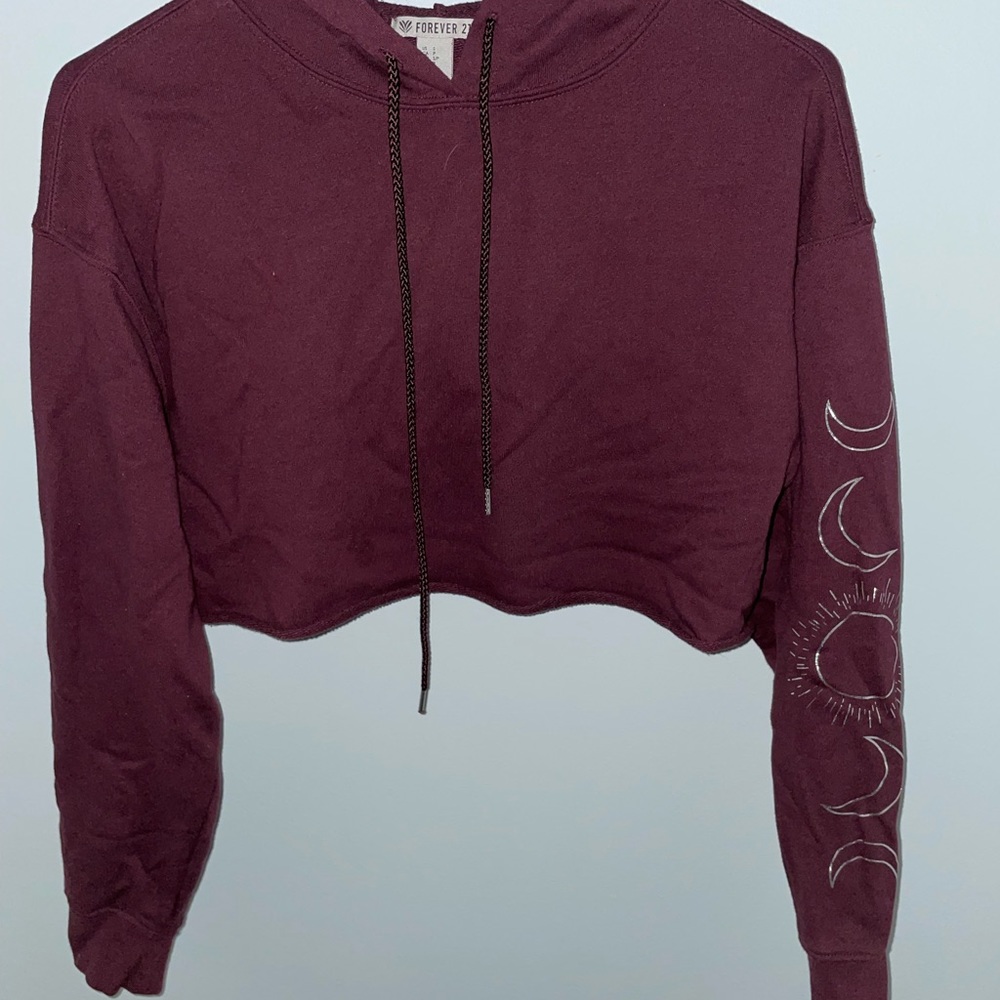 Maroon hoodie crop top.